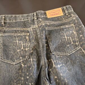 Animal Printed Denim Jeans - Black Gray Leopard Wash